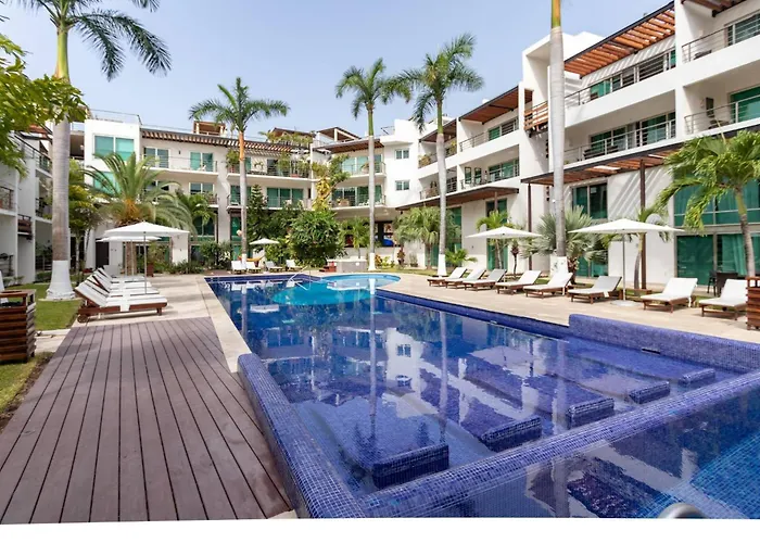 Via 38 - 2Br With Private Elevator, Pool & Gym