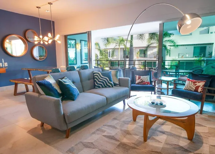 Casa de férias Via 38 - 2Br With Private Elevator, Pool & Gym *