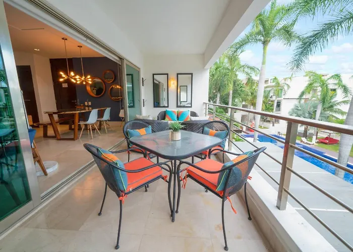 Via 38 - 2Br With Private Elevator, Pool & Gym Playa del Carmen