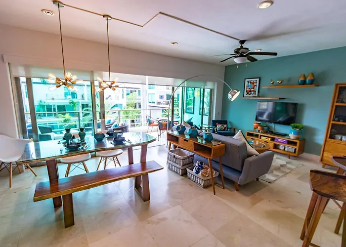 Casa de férias Via 38 - 2Br With Private Elevator, Pool & Gym Playa del Carmen