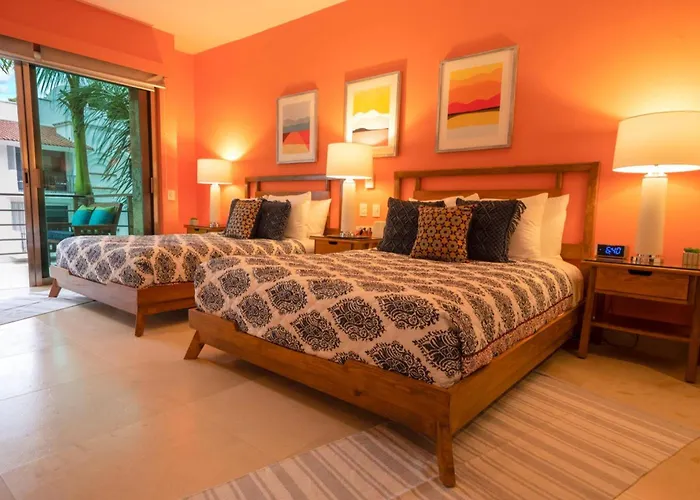 Casa de férias Via 38 - 2Br With Private Elevator, Pool & Gym